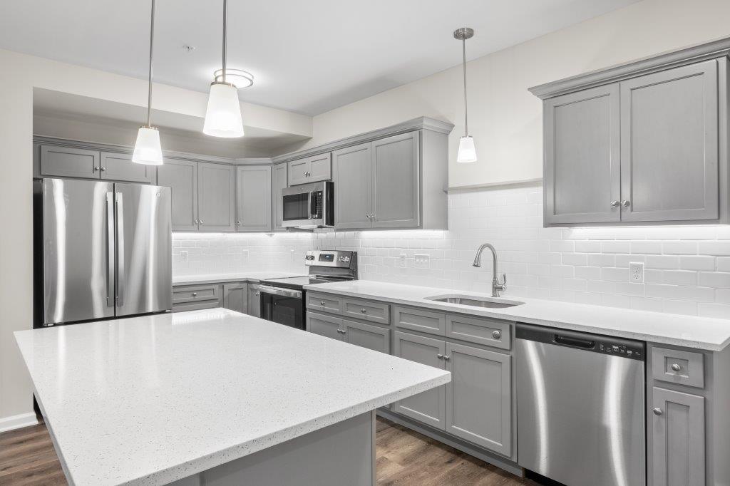 64 East Mitchell Avenue - #33